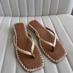 Dolce Vita Barty Flip Flops light natural raffia size 8